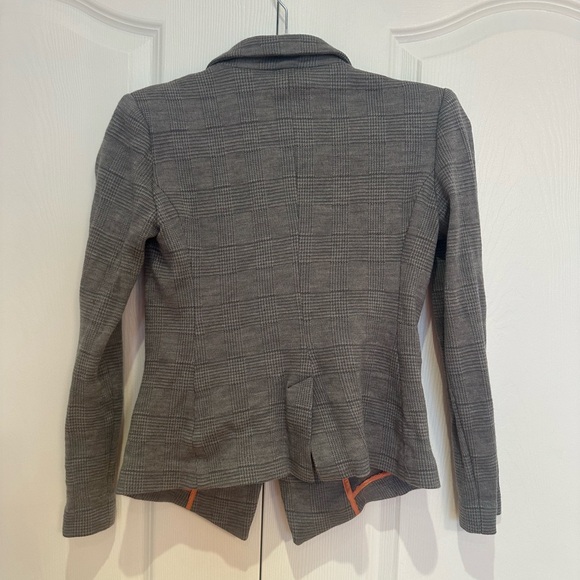 Banana Republic Grey Plaid Knit Blazer – XS - Picture 3 of 5
